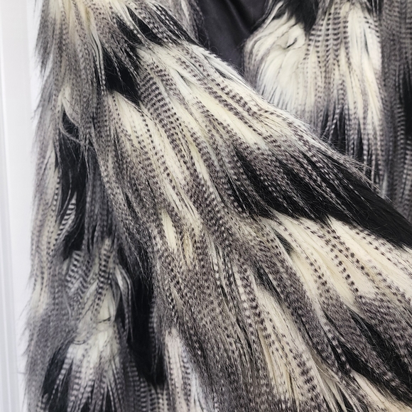 ADRIENNE LANDAU MULTI-COLOR FAUX FUR LONG SLEEVE COAT SIZE L FEATHERED ABSTRACT - Picture 2 of 9